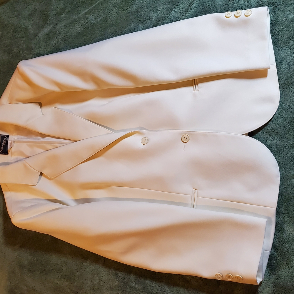 Vintage Haberdashery Women's Ivory Suit